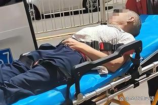 国米官方：阿瑙托维奇和奥古斯托腿部均有伤，未来几天重新评估